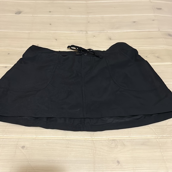 Women’s Kona sol high coverage skirt black NWT - Picture 5 of 12